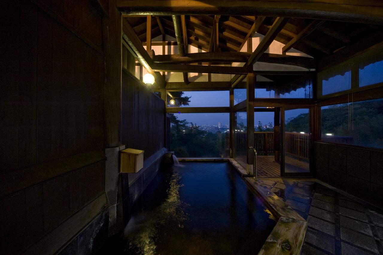 Hôtel Takasaki Kannonyama Onsen Kinzanso Extérieur photo