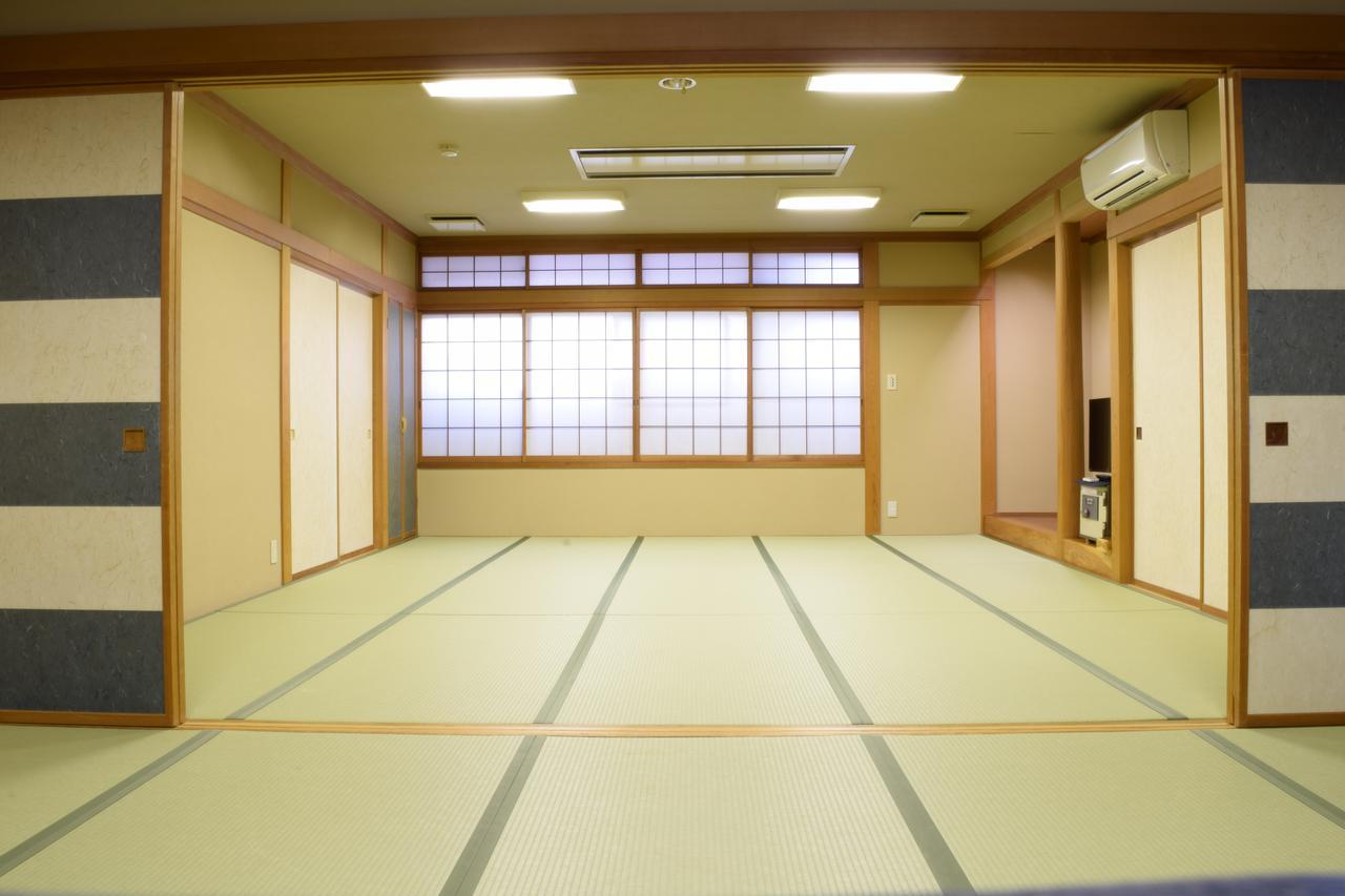 Hôtel Takasaki Kannonyama Onsen Kinzanso Extérieur photo