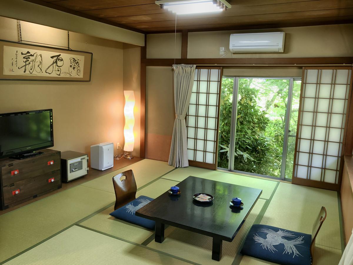 Hôtel Takasaki Kannonyama Onsen Kinzanso Extérieur photo